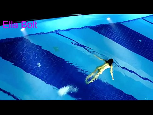 ❤️ నేను చూడటం ఆపలేను, ELLA BOLT రిసార్ట్ పూల్‌లో నగ్నంగా ఈత కొడుతూ దొరికిన యువ అందగత్తె ️❌ సూపర్ సెక్స్ మా వద్ద te.zoomporno.ru ❌️❤